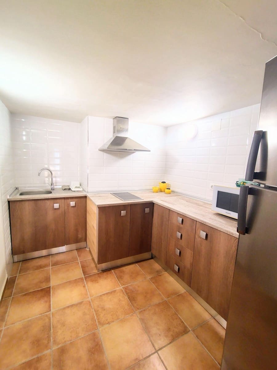 4 quarto Moradia para venda em La Nucia com piscina garagem - 735 000 € (Ref: 9666427)