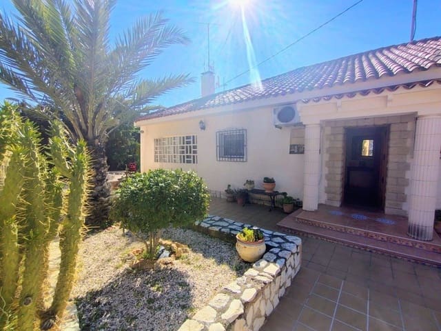 4 bedroom Villa for sale in La Nucia with pool garage - € 735,000 (Ref: 9666427)