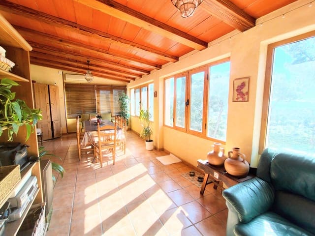 4 bedroom Villa for sale in La Nucia with pool garage - € 735,000 (Ref: 9666427)