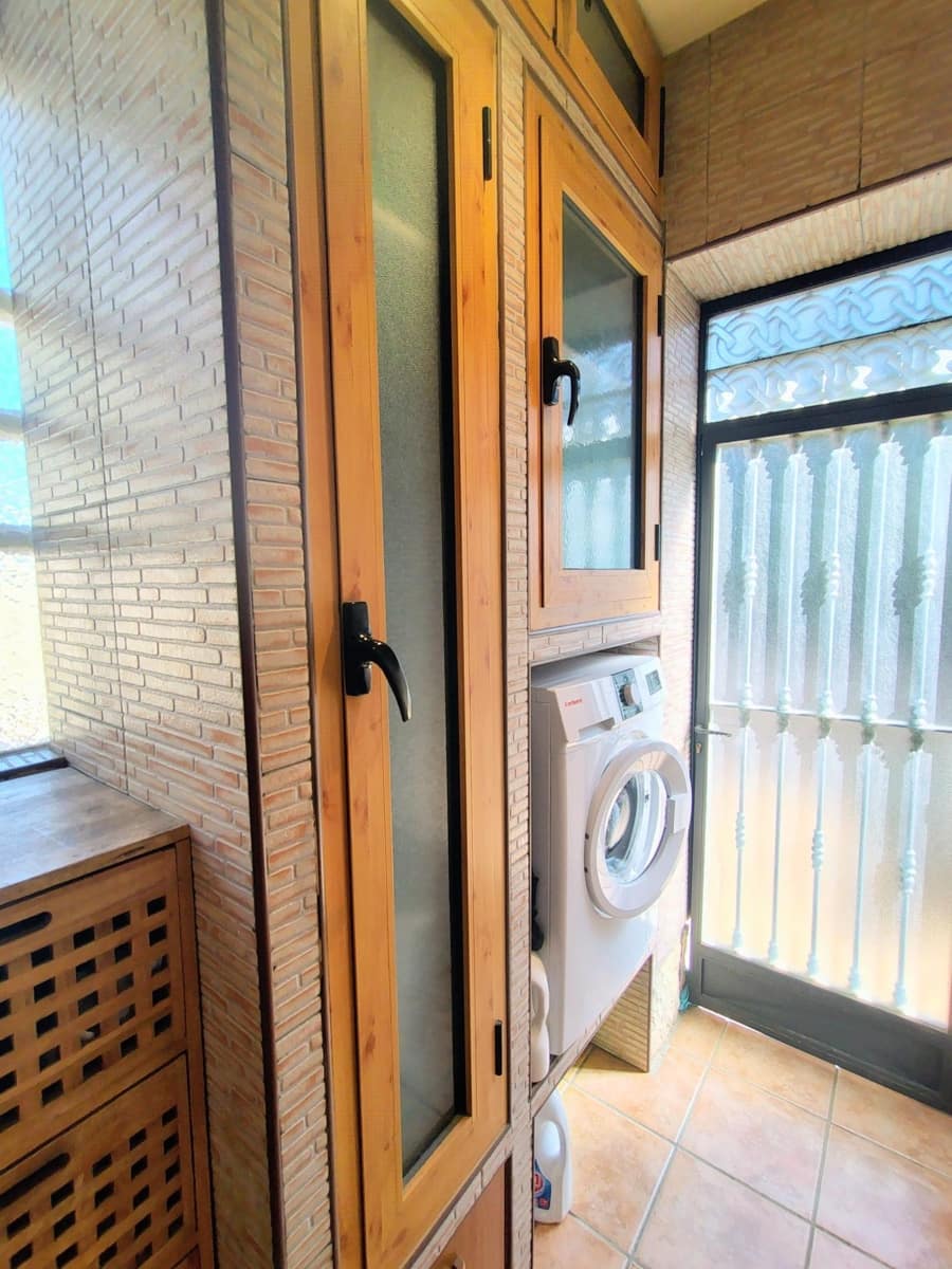 4 sypialnia Willa na sprzedaż w La Nucia z basenem garażem - 735 000 € (Ref: 9666427)