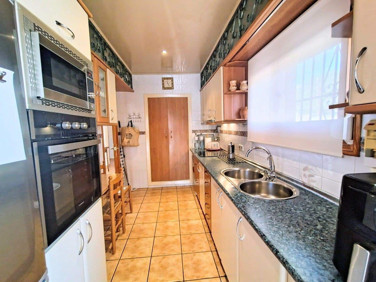 4 sypialnia Willa na sprzedaż w La Nucia z basenem garażem - 735 000 € (Ref: 9666427)