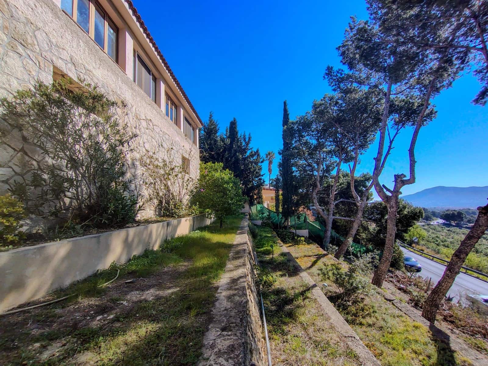 4 sypialnia Willa na sprzedaż w La Nucia z basenem garażem - 735 000 € (Ref: 9666427)