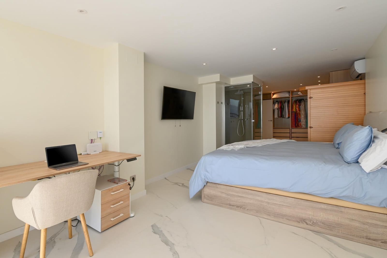 2 bedroom Apartment for sale in La Villajoyosa / Vila Joiosa with garage - € 630,000 (Ref: 9670569)