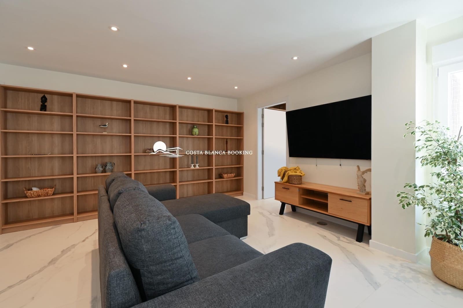 2 bedroom Apartment for sale in La Villajoyosa / Vila Joiosa with garage - € 630,000 (Ref: 9670569)