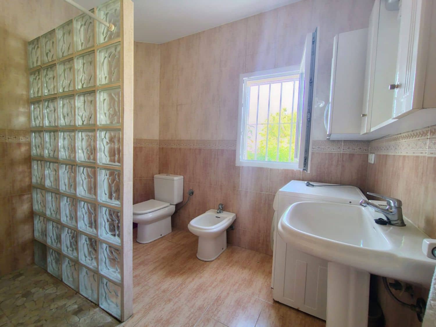 4 slaapkamer Rijtjeshuis te koop in Alfaz del Pi / L'Alfas del Pi met garage - € 447.000 (Ref: 9690536)