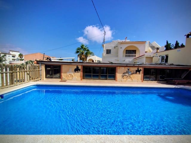 4 bedroom Terraced Villa for sale in Alfaz del Pi / L'Alfàs del Pi with garage - € 447,000 (Ref: 9690536)