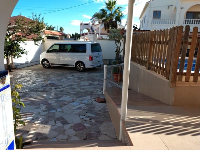 4 soveværelse Rækkehus til salg i Alfaz del Pi / L'Alfàs del Pi med swimmingpool garage - € 447.000 (Ref: 9690536)