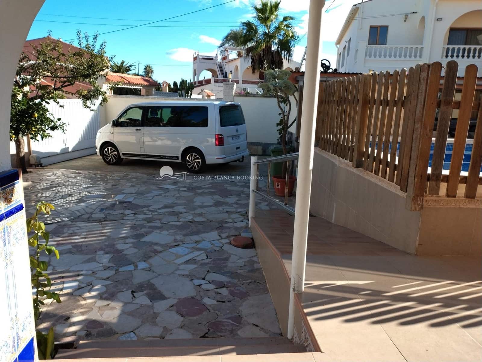 4 soveværelse Semi-Rækkehus til salg i Albir med swimmingpool garage - € 437.000 (Ref: 9690536)
