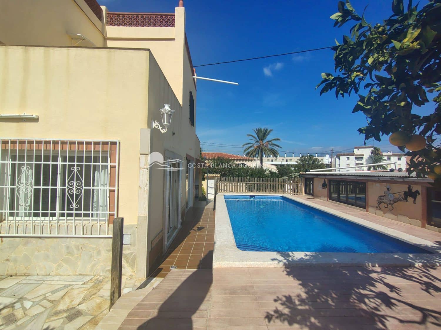 4 soveværelse Semi-Rækkehus til salg i Albir med swimmingpool garage - € 437.000 (Ref: 9690536)