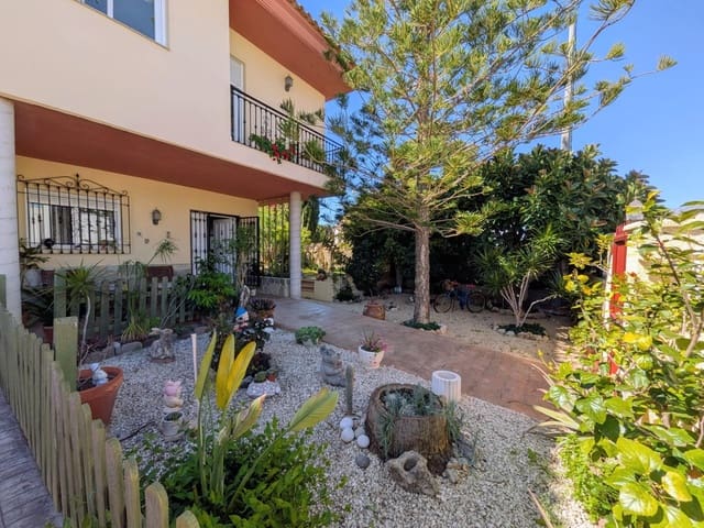 5 soveværelse Villa til salg i Albir, Alfaz del Pi / L'Alfàs del Pi med swimmingpool garage - € 890.000 (Ref: 9735517)