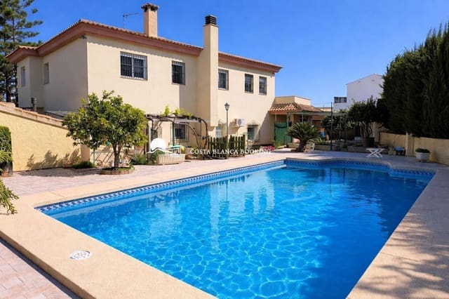 Chalet de 5 habitaciones en Albir, Alfaz del Pi / L'Alfàs del Pi en venta con piscina garaje - 890.000 € (Ref: 9735517)