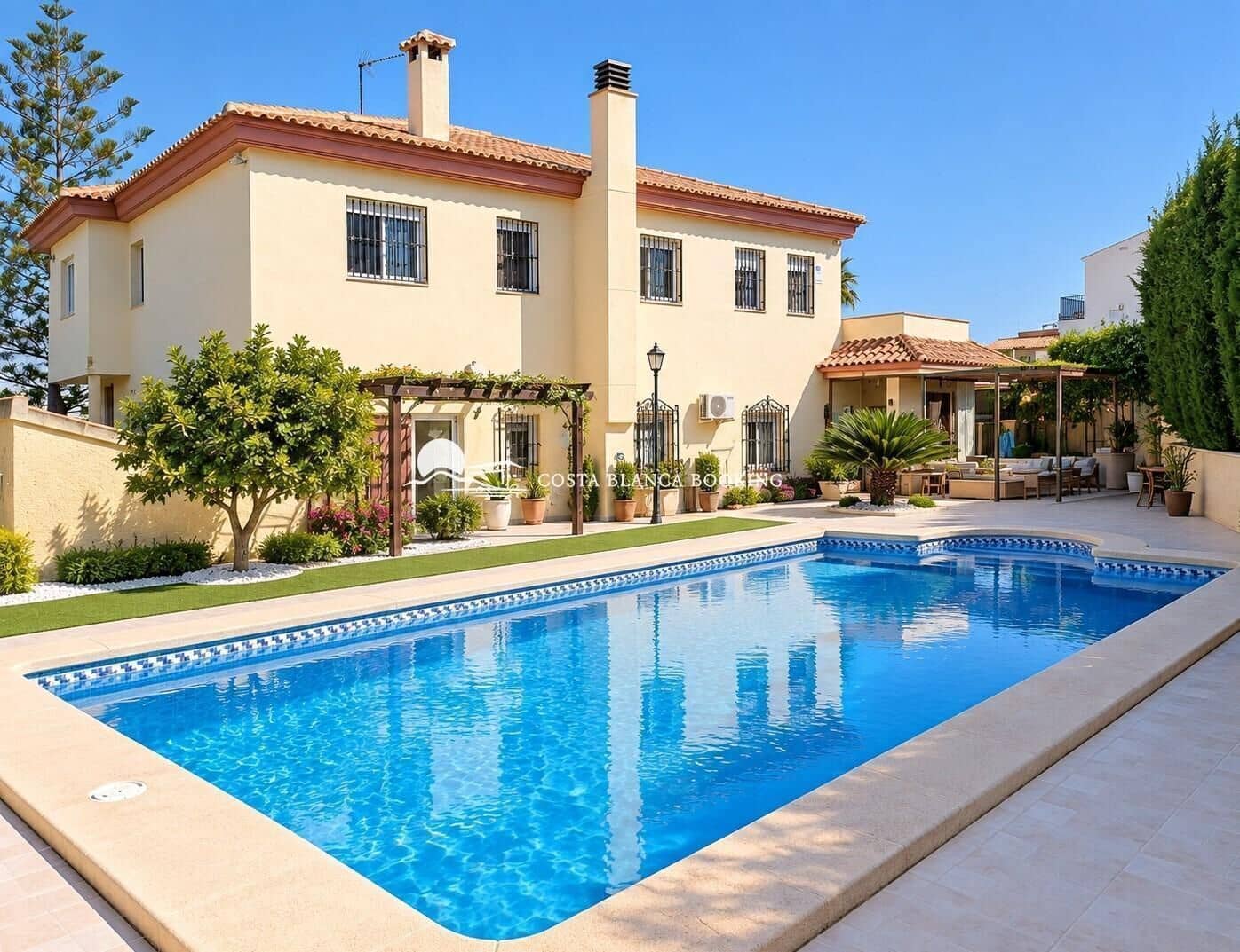 6 slaapkamer Villa te koop in Albir met zwembad garage - € 890.000 (Ref: 9735517)