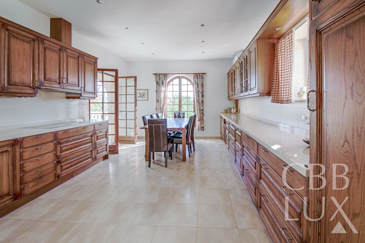 8 chambre Villa/Maison à vendre à La Nucia - 1 500 000 € (Ref: 9735518)