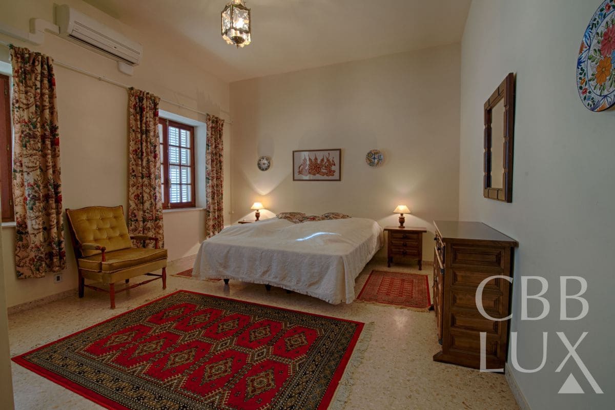 8 chambre Villa/Maison à vendre à La Nucia - 1 500 000 € (Ref: 9735518)