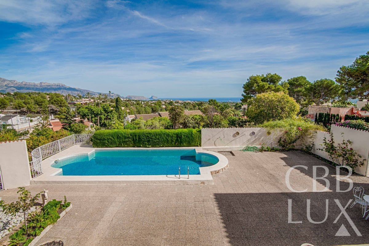 8 chambre Villa/Maison à vendre à La Nucia - 1 500 000 € (Ref: 9735518)