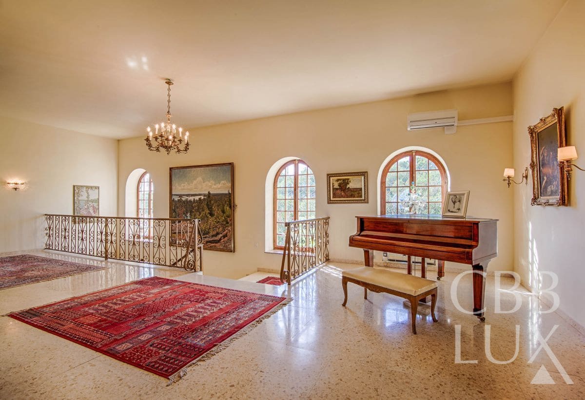 8 chambre Villa/Maison à vendre à La Nucia - 1 500 000 € (Ref: 9735518)