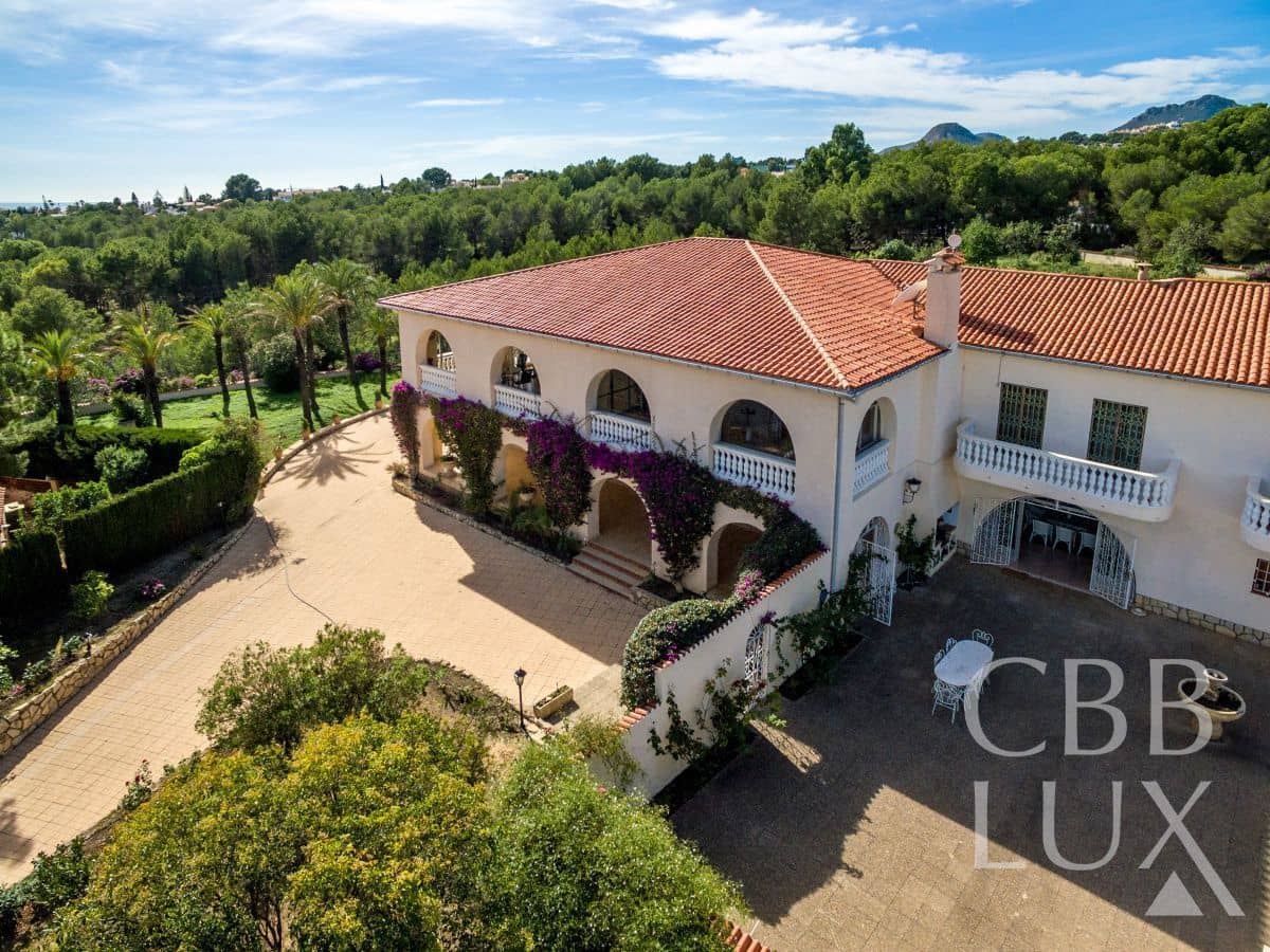 8 chambre Villa/Maison à vendre à La Nucia - 1 500 000 € (Ref: 9735518)