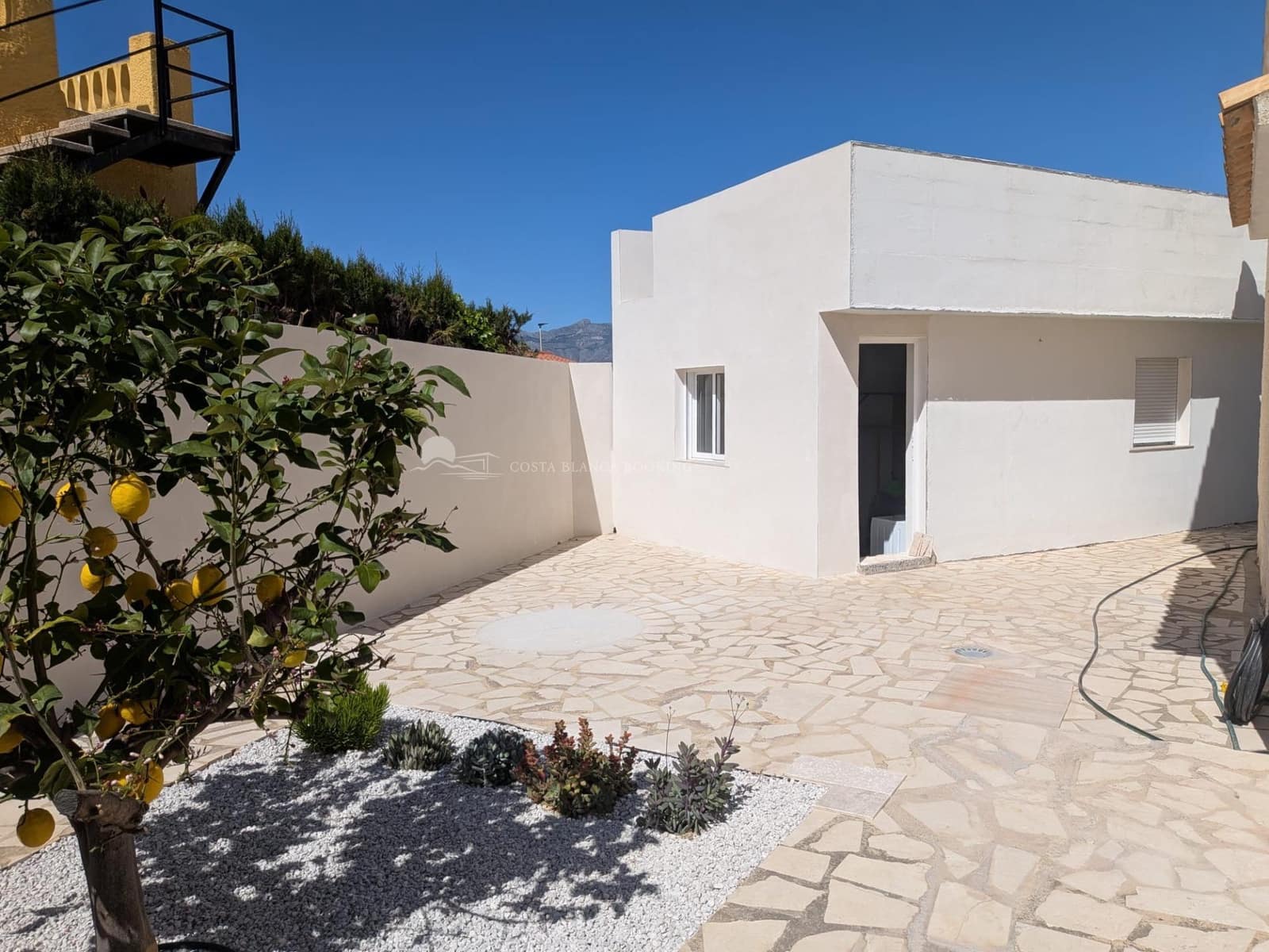 2 sovrum Semi-fristående Villa till salu i Albir med garage - 415 000 € (Ref: 9794521)