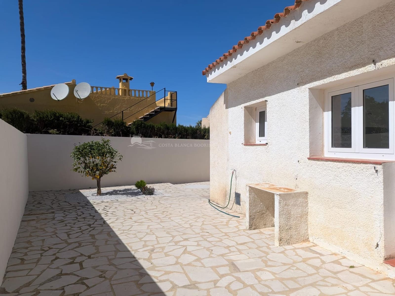 2 sovrum Semi-fristående Villa till salu i Albir med garage - 415 000 € (Ref: 9794521)