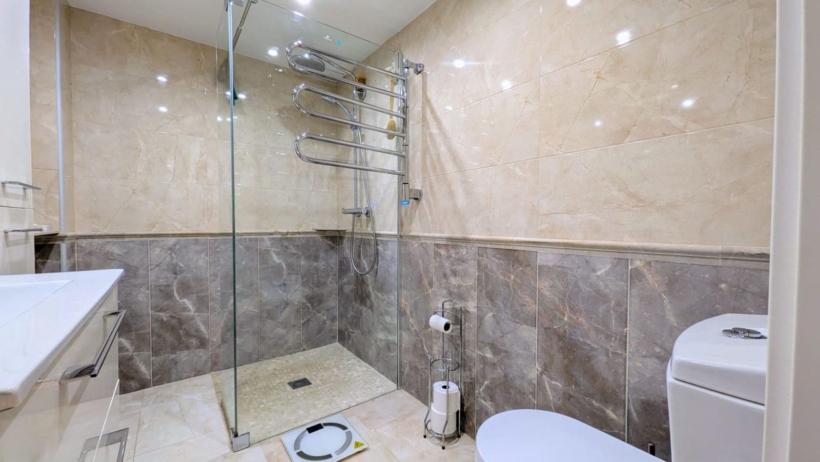 2 Zimmer Reihenhaus zu verkaufen in La Nucia mit Pool - 279.000 € (Ref: 9825179)