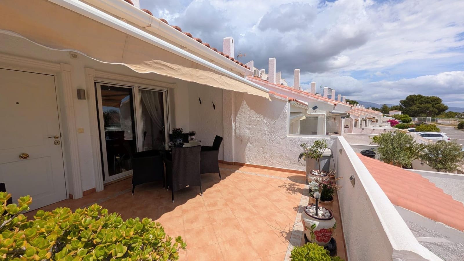 2 Zimmer Reihenhaus zu verkaufen in La Nucia mit Pool - 279.000 € (Ref: 9825179)