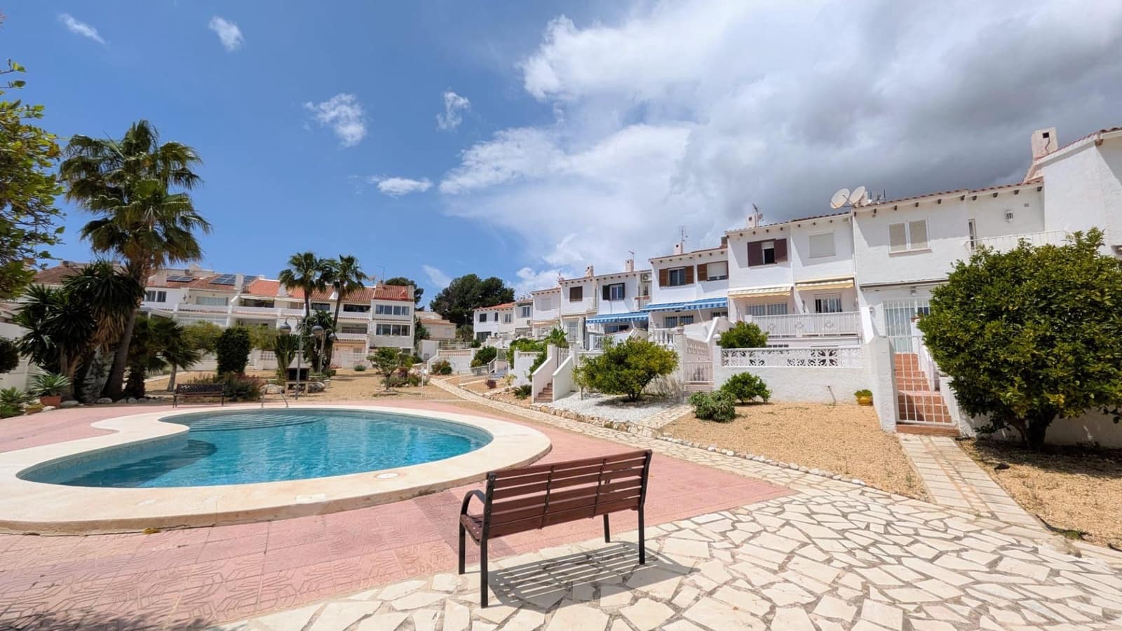 2 Zimmer Reihenhaus zu verkaufen in La Nucia mit Pool - 279.000 € (Ref: 9825179)