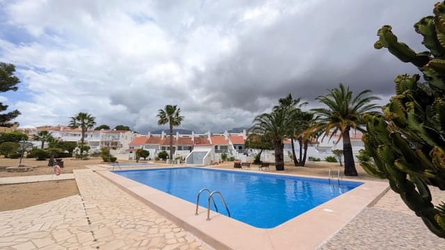 Adosado de 2 habitaciones en La Nucia en venta con piscina - 279.000 € (Ref: 9825179)