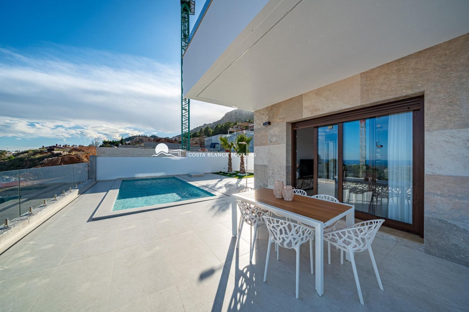 3 bedroom Villa for sale in Polop with pool garage - € 649,000 (Ref: 9825180)