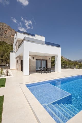 Chalet de 3 habitaciones en Polop en venta con piscina garaje - 598.000 € (Ref: 9829031)