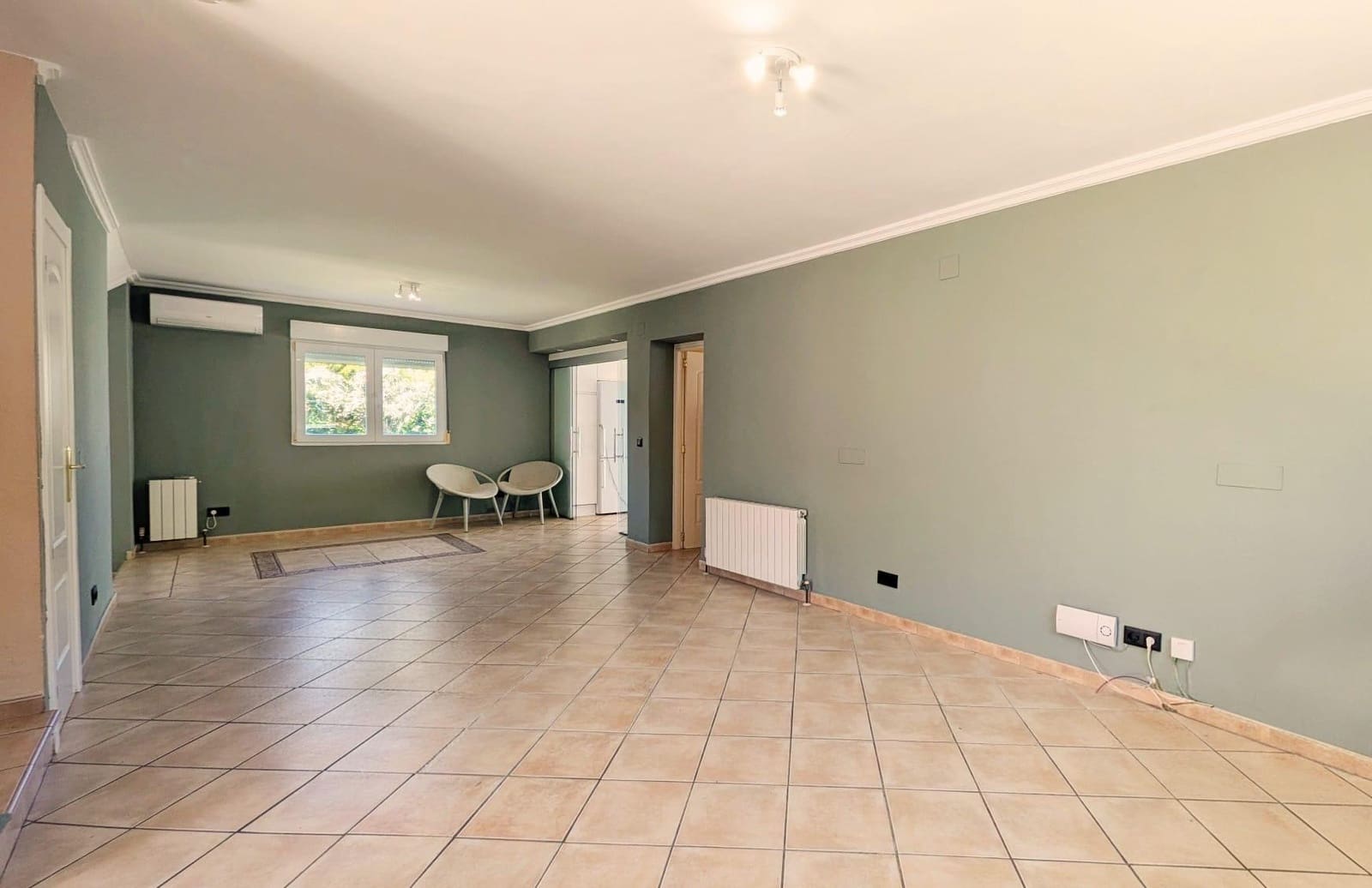 4 Zimmer Villa zu verkaufen in Alfaz del Pi / L'Alfas del Pi mit Pool Garage - 650.000 € (Ref: 9833592)