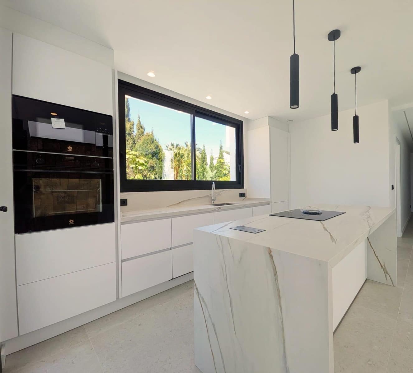 3 soveværelse Semi-Rækkehus til salg i Alfaz del Pi / L'Alfas del Pi med swimmingpool - € 861.000 (Ref: 9843337)