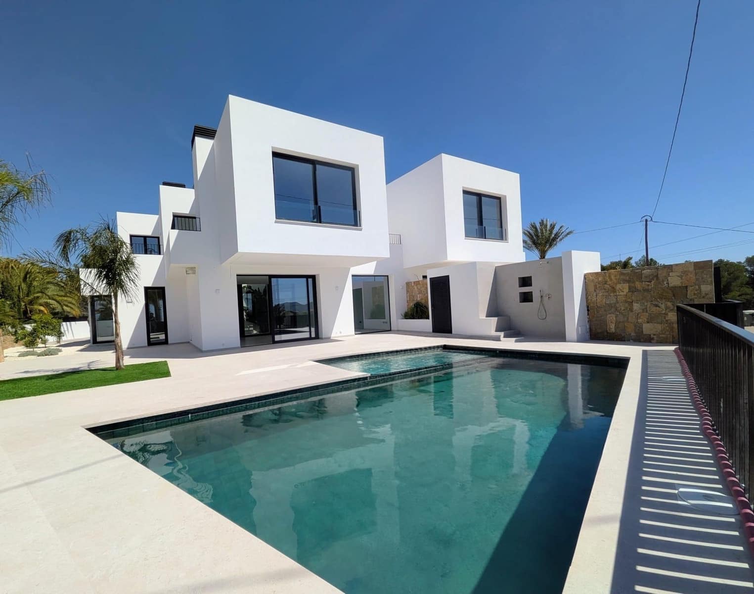 3 soveværelse Semi-Rækkehus til salg i Alfaz del Pi / L'Alfas del Pi med swimmingpool - € 861.000 (Ref: 9843337)