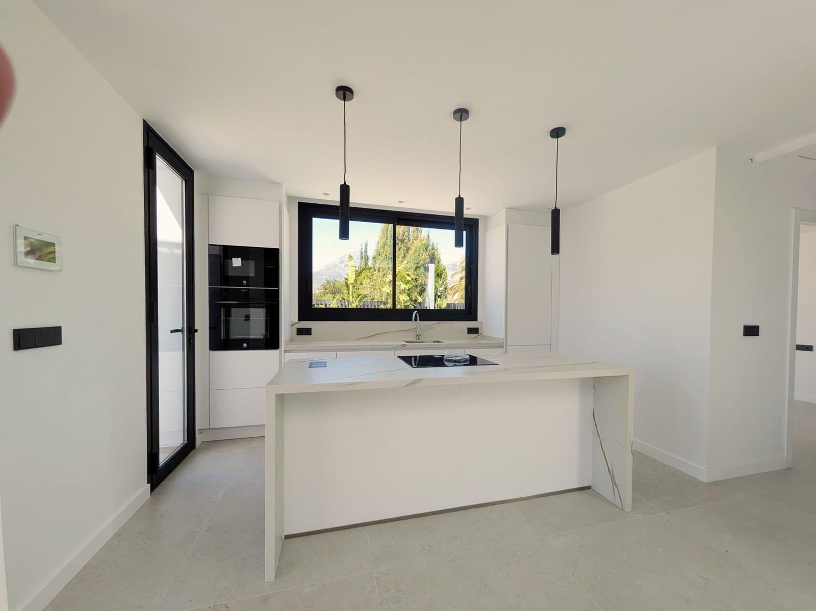 3 soveværelse Semi-Rækkehus til salg i Alfaz del Pi / L'Alfas del Pi med swimmingpool - € 861.000 (Ref: 9843337)