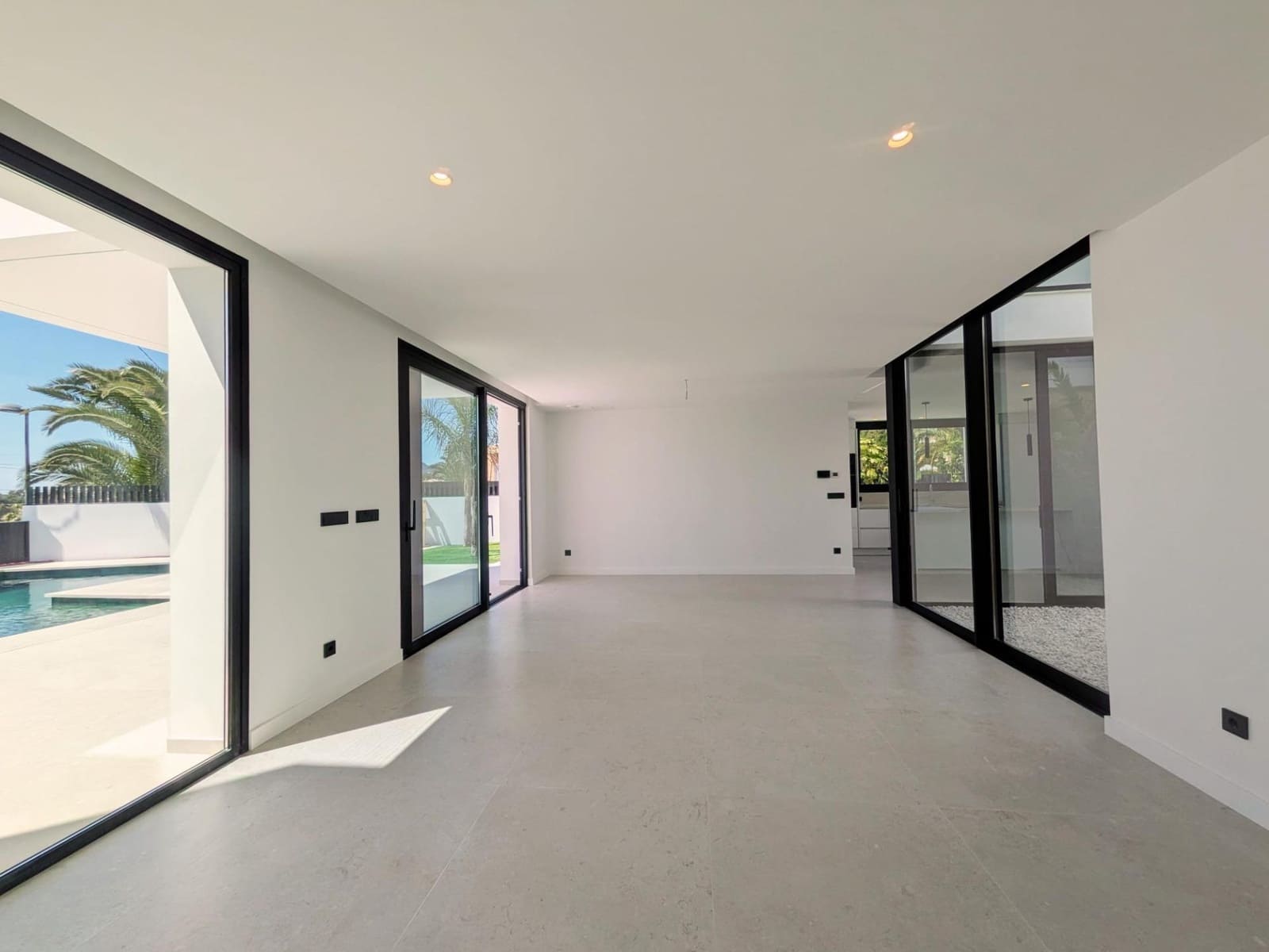 3 soveværelse Semi-Rækkehus til salg i Alfaz del Pi / L'Alfas del Pi med swimmingpool - € 861.000 (Ref: 9843337)