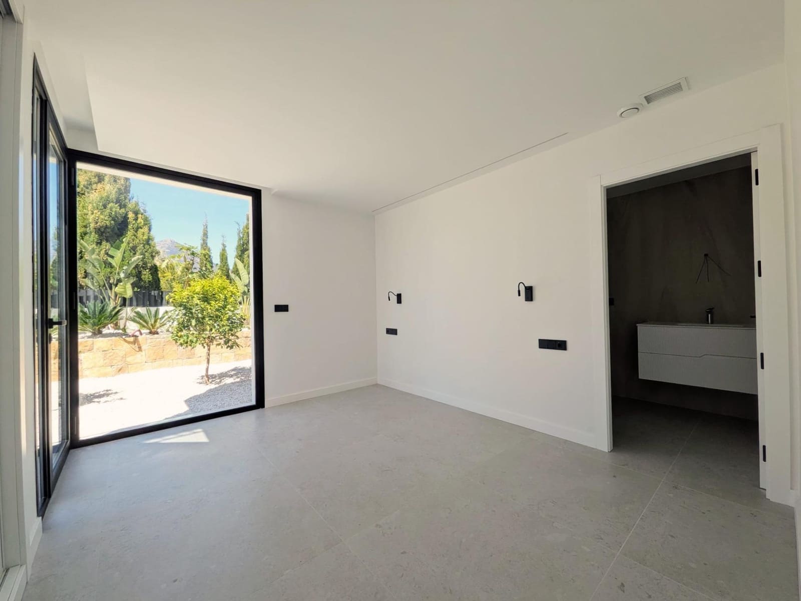 3 soveværelse Semi-Rækkehus til salg i Alfaz del Pi / L'Alfas del Pi med swimmingpool - € 861.000 (Ref: 9843337)