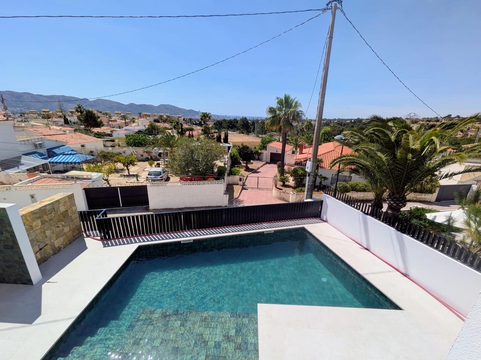 3 soveværelse Semi-Rækkehus til salg i Alfaz del Pi / L'Alfas del Pi med swimmingpool - € 861.000 (Ref: 9843337)