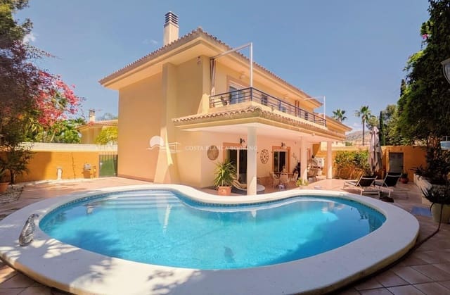 4 chambre Villa/Maison Semi-Mitoyenne à vendre à Albir, Alfaz del Pi / L'Alfàs del Pi avec piscine garage - 599 000 € (Ref: 9843338)
