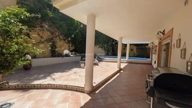 4 chambre Villa/Maison Semi-Mitoyenne à vendre à Albir, Alfaz del Pi / L'Alfàs del Pi avec piscine garage - 599 000 € (Ref: 9843338)