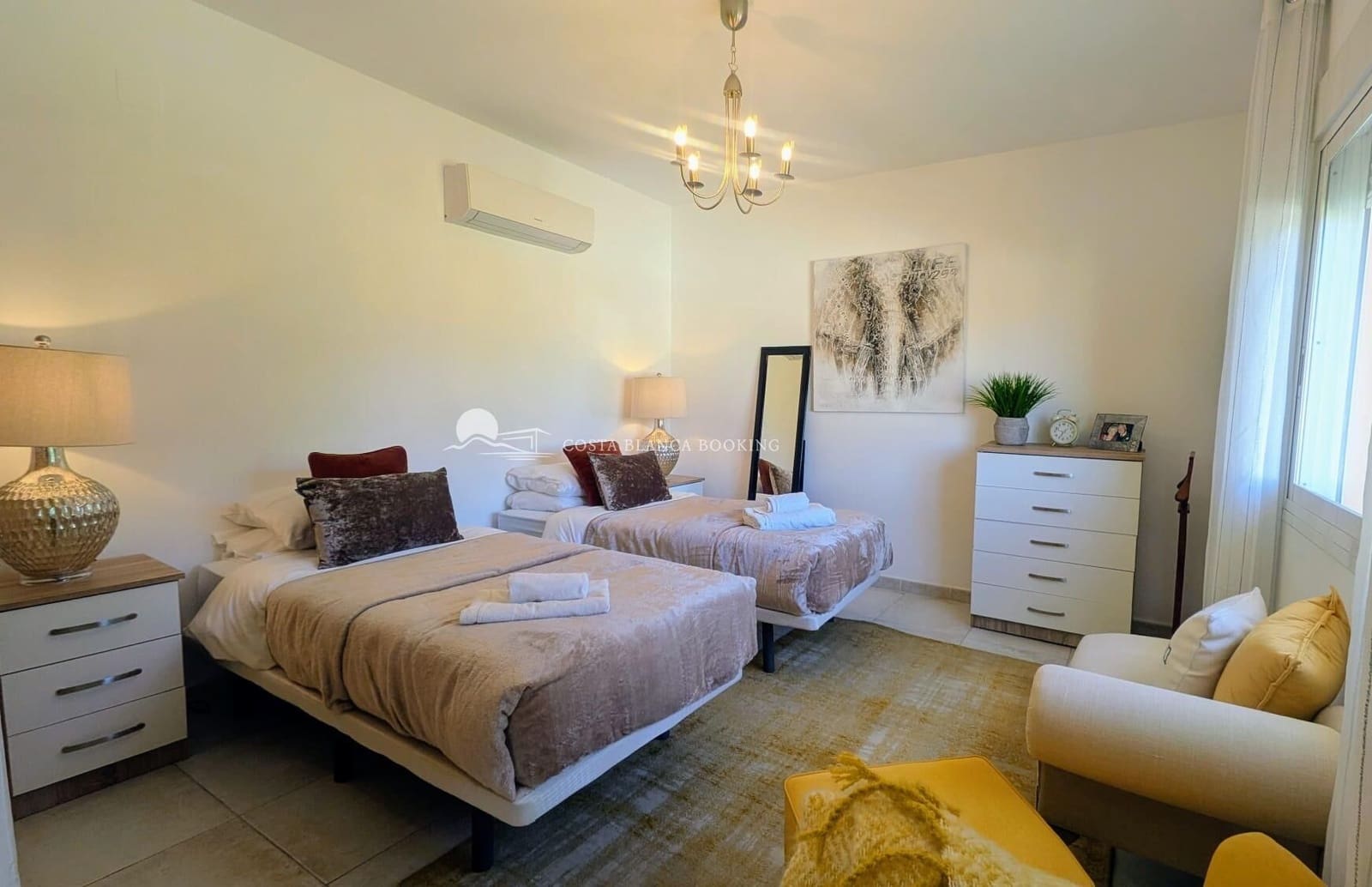 Pareado de 4 habitaciones en Albir en venta con piscina garaje - 599.000 € (Ref: 9843338)