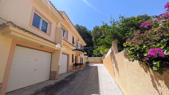 4 chambre Villa/Maison Semi-Mitoyenne à vendre à Albir, Alfaz del Pi / L'Alfàs del Pi avec piscine garage - 599 000 € (Ref: 9843338)