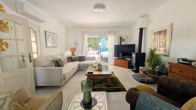 4 chambre Villa/Maison Semi-Mitoyenne à vendre à Albir, Alfaz del Pi / L'Alfàs del Pi avec piscine garage - 599 000 € (Ref: 9843338)