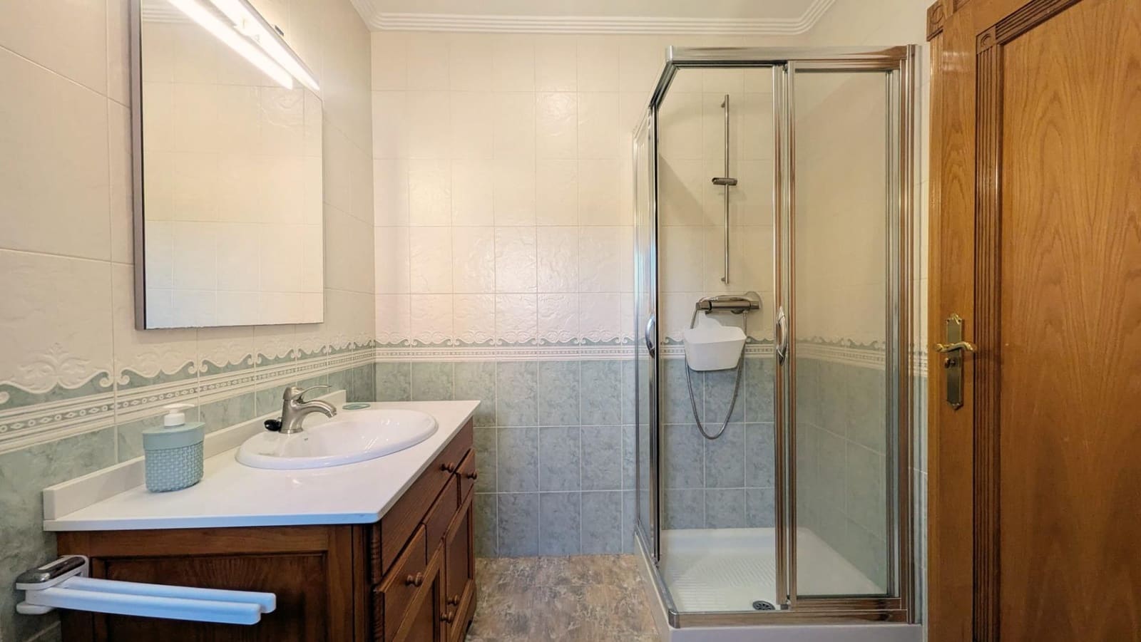 4 soveværelse Semi-Rækkehus til salg i Alfaz del Pi / L'Alfas del Pi med garage - € 550.000 (Ref: 9861829)