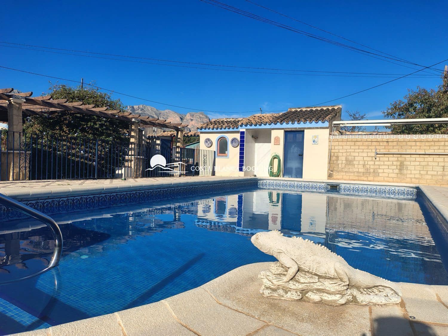 4 bedroom Villa for sale in Alfaz del Pi / L'Alfas del Pi with pool garage - € 525,000 (Ref: 9878739)