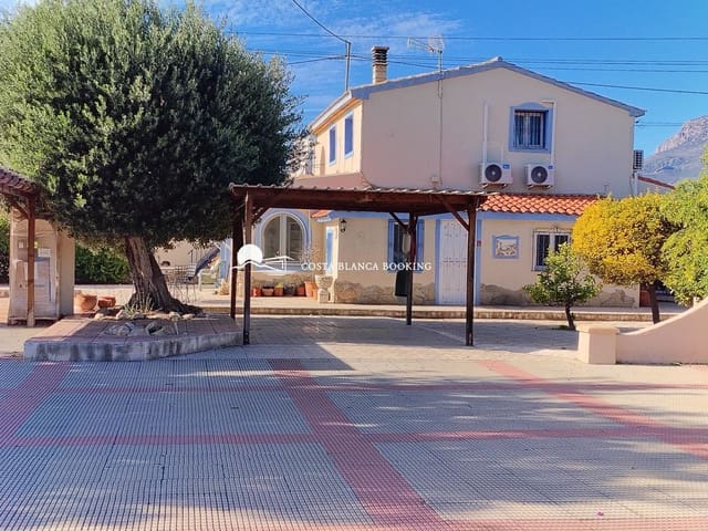 4 soveværelse Villa til salg i Alfaz del Pi / L'Alfàs del Pi med swimmingpool garage - € 525.000 (Ref: 9878739)