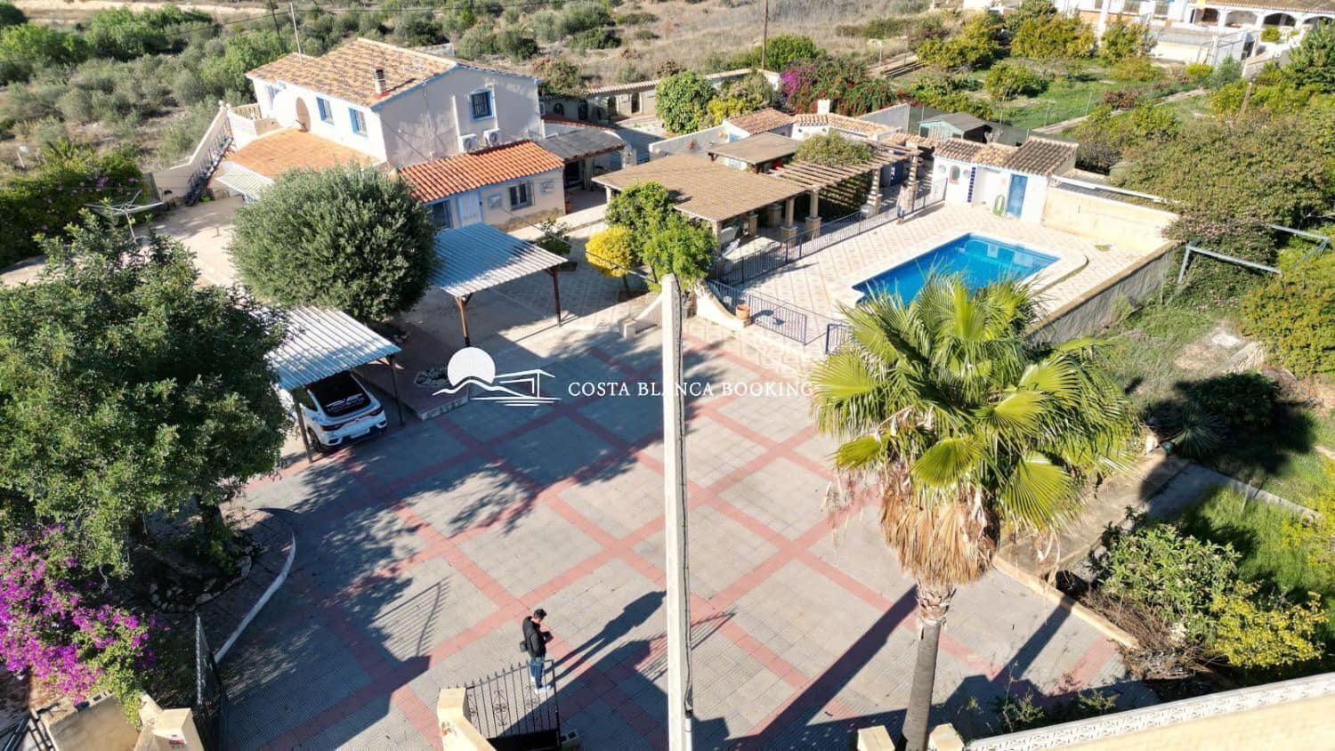 4 bedroom Villa for sale in Alfaz del Pi / L'Alfas del Pi with pool garage - € 525,000 (Ref: 9878739)