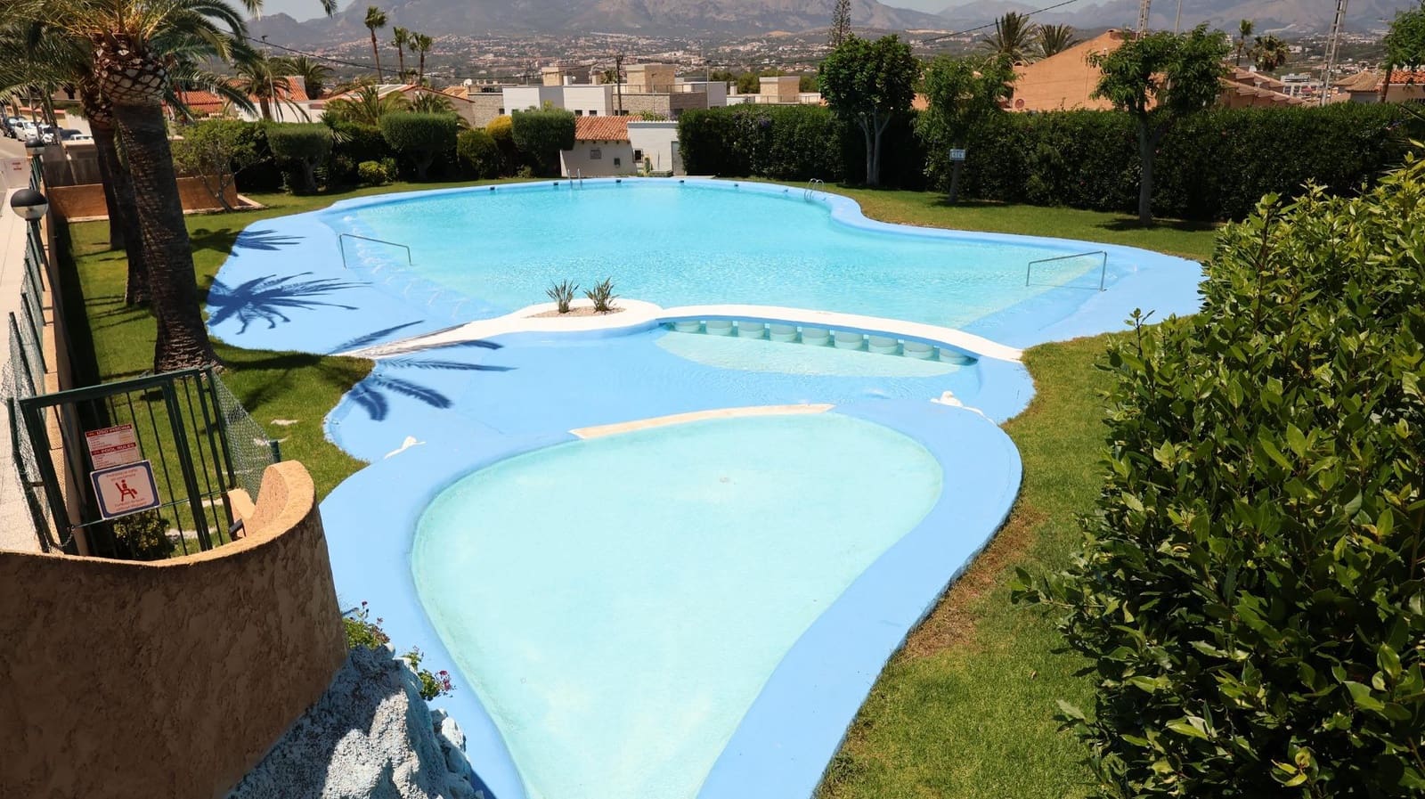 4 soverom Bungalow til salgs i Albir med svømmebasseng garasje - € 365 000 (Ref: 9890320)