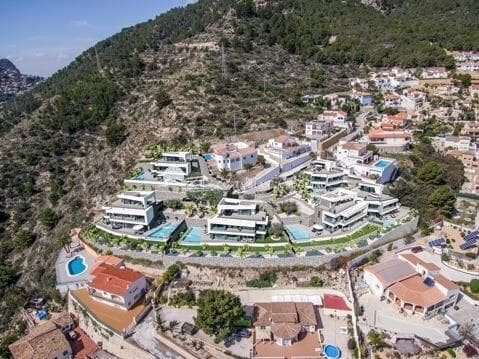 4 bedroom Villa for sale in Calpe / Calp with pool garage - € 1,850,000 (Ref: 9903848)