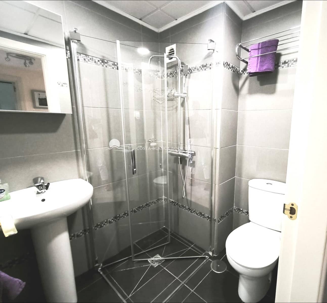 2 Zimmer Apartment zu verkaufen in Albir mit Pool Garage - 355.000 € (Ref: 9922241)