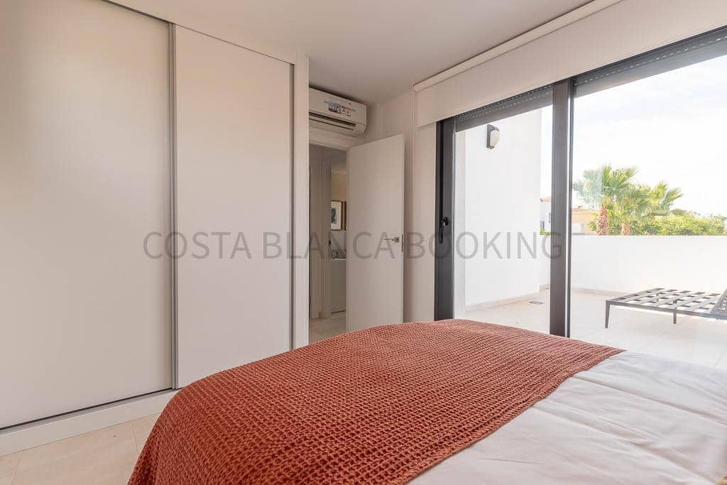 3 soveværelse Semi-Rækkehus til salg i Busot med swimmingpool garage - € 355.000 (Ref: 9954191)