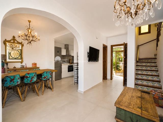 3 sypialnia Dom szeregowy na sprzedaż w Albir, Alfaz del Pi / L'Alfàs del Pi z basenem garażem - 425 000 € (Ref: 9959732)